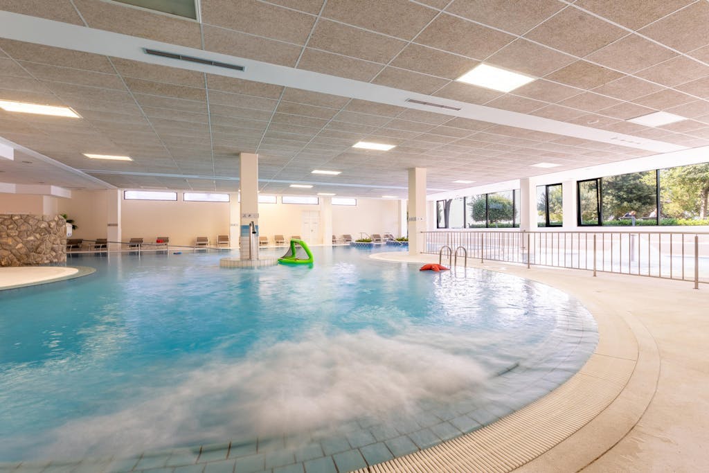 Hotel Pinija - Jesenska wellness čarolija i škola plivanja uz puni pansion - Posebna akcija